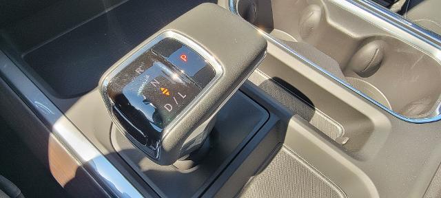 2026 GMC Sierra 1500 Crew Cab, Standard Bed, SLT, 4WD