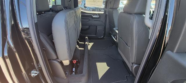 2026 GMC Sierra 1500 Crew Cab, Standard Bed, SLT, 4WD