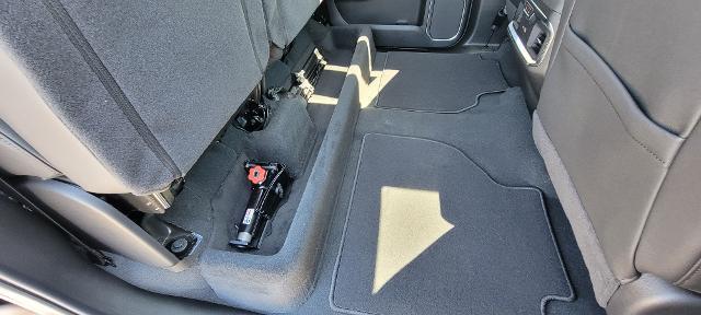 2026 GMC Sierra 1500 Crew Cab, Standard Bed, SLT, 4WD