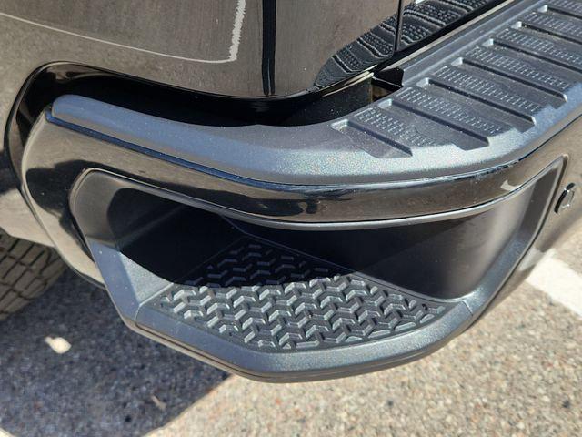 2024 GMC Sierra 1500 4WD Crew Cab Short Box AT4X