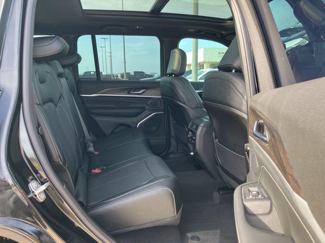 2026 Jeep Grand Cherokee Limited Reserve 4x4