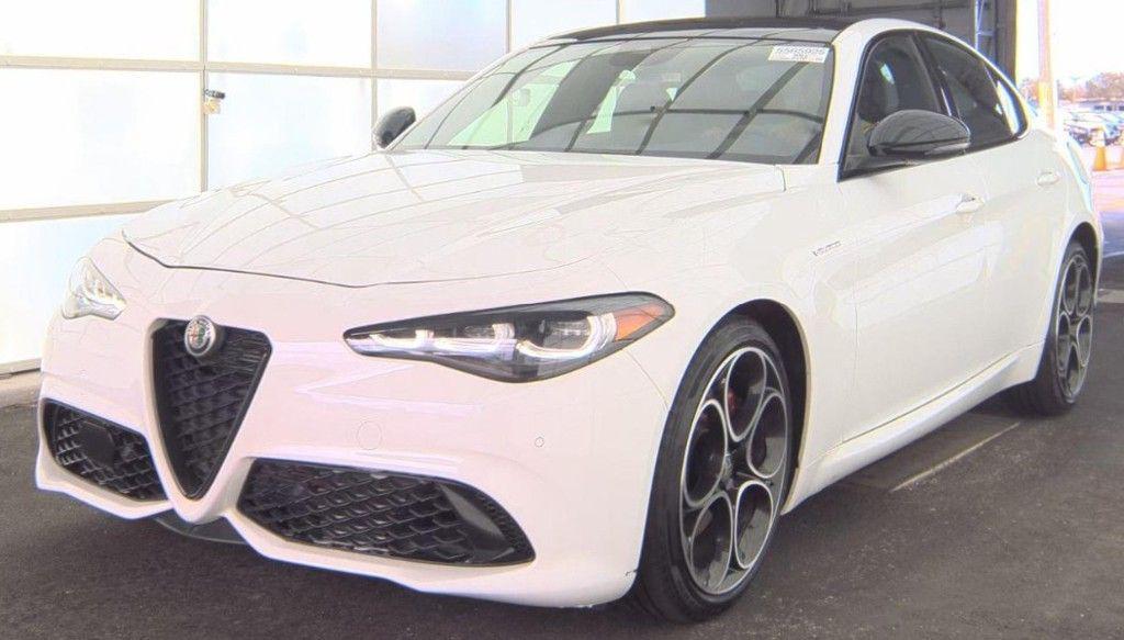 /2024 Alfa-Romeo Giulia