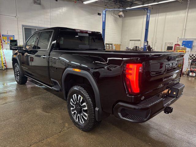 2026 GMC Sierra 2500HD Crew Cab, Standard Bed, Denali Ultimate, 4WD