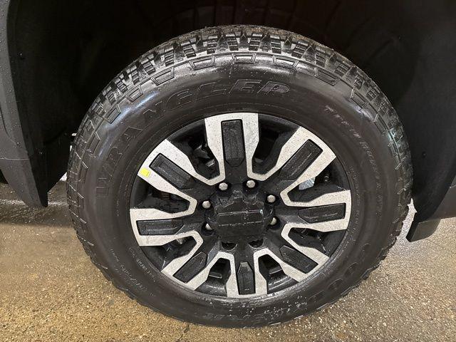 2026 GMC Sierra 2500HD Crew Cab, Standard Bed, Denali Ultimate, 4WD