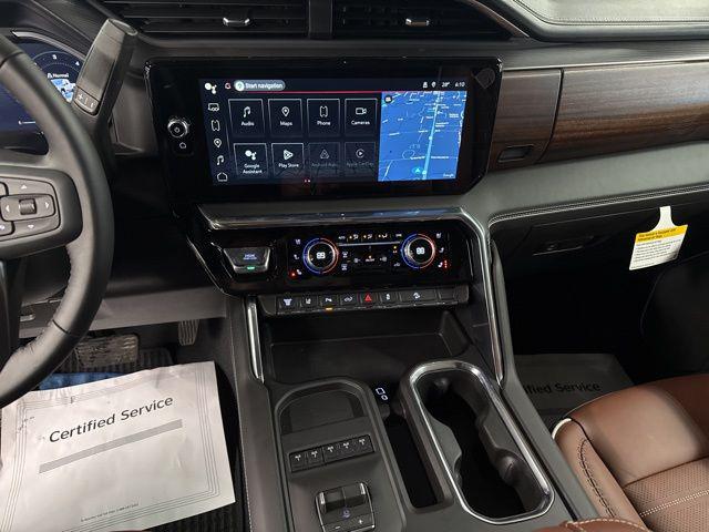 2026 GMC Sierra 2500HD Crew Cab, Standard Bed, Denali Ultimate, 4WD