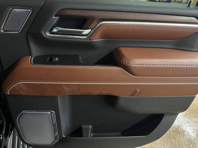2026 GMC Sierra 2500HD Crew Cab, Standard Bed, Denali Ultimate, 4WD