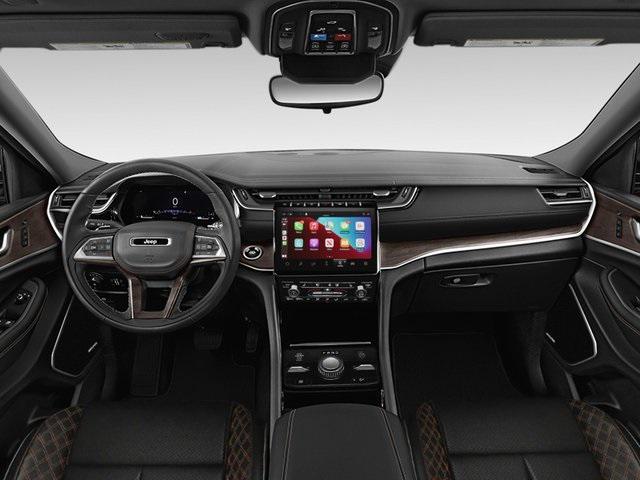 2025 Jeep Grand Cherokee Summit 4x4