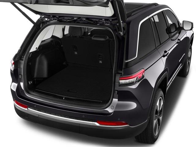 2025 Jeep Grand Cherokee Summit 4x4