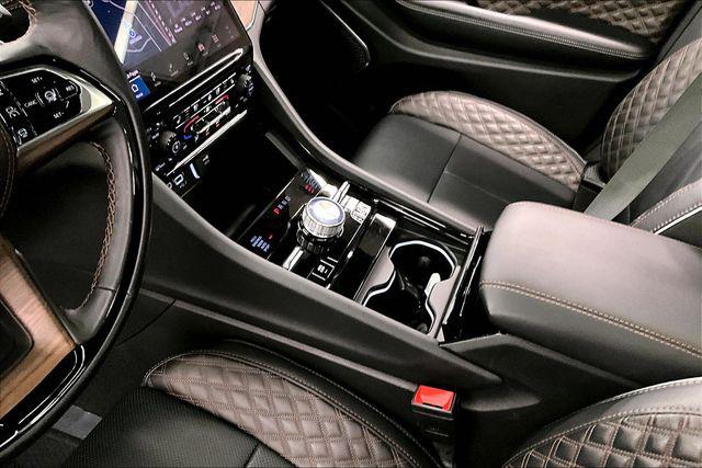 2025 Jeep Grand Cherokee Summit 4x4