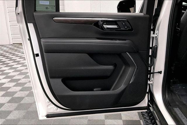 2025 Chevrolet Suburban 4WD Z71