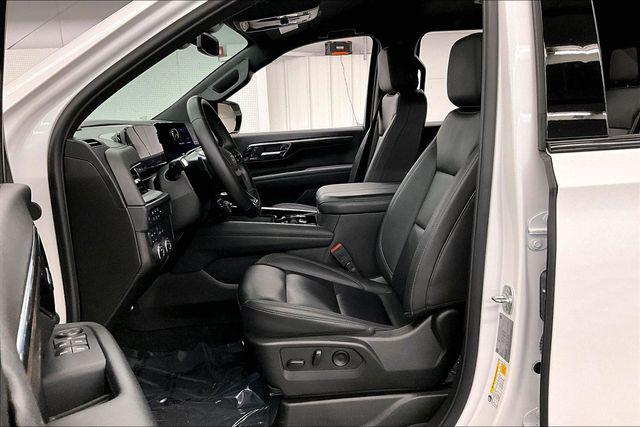 2025 Chevrolet Suburban 4WD Z71