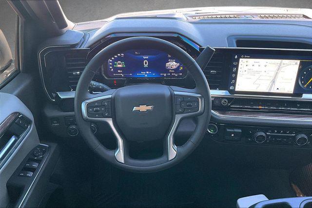 2026 Chevrolet Silverado 1500 4WD Crew Cab Standard Bed LT