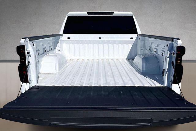 2026 Chevrolet Silverado 1500 4WD Crew Cab Standard Bed LT