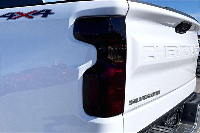2026 Chevrolet Silverado 1500 4WD Crew Cab Standard Bed LT