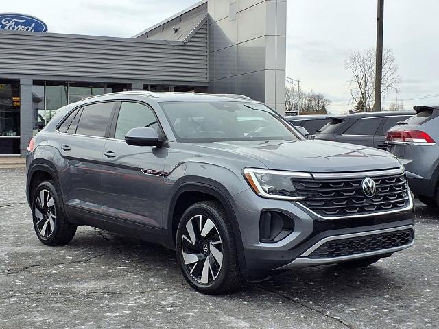 2025 Volkswagen Atlas Cross Sport 2.0T SE w/Technology for sale in Royal Oak, MI