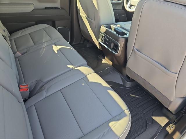 2026 GMC Sierra 1500 Crew Cab, Short Bed, SLT, 4WD