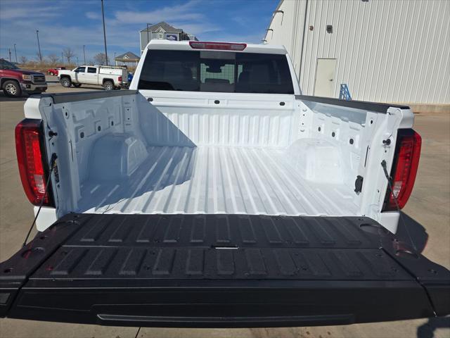 2026 GMC Sierra 1500 Crew Cab, Short Bed, SLT, 4WD