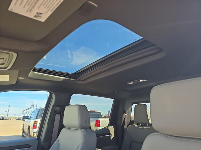 2026 GMC Sierra 1500 Crew Cab, Short Bed, SLT, 4WD