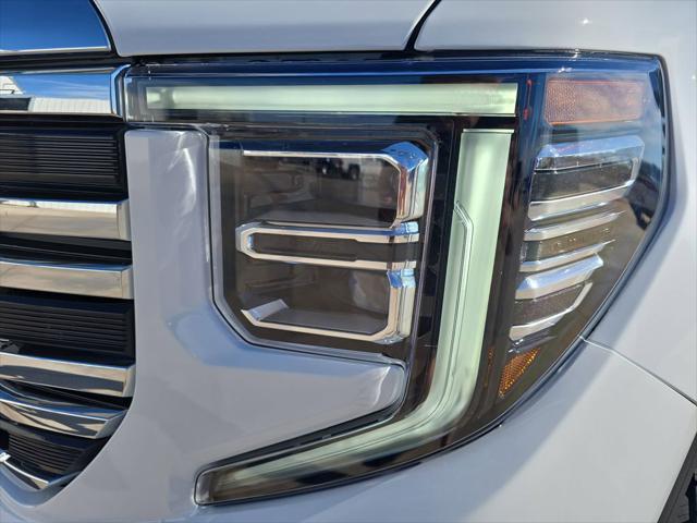 2026 GMC Sierra 1500 Crew Cab, Short Bed, SLT, 4WD