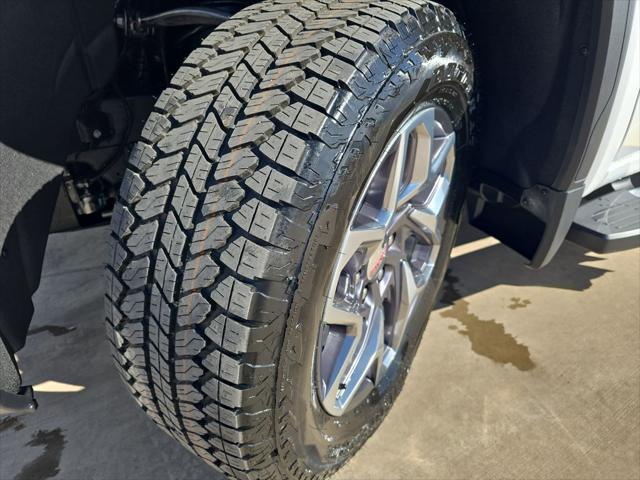 2026 GMC Sierra 1500 Crew Cab, Short Bed, SLT, 4WD