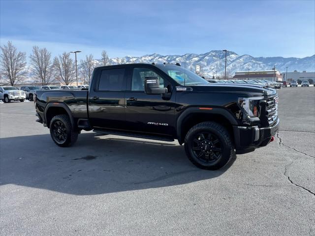 2024 GMC Sierra 2500HD 4WD Crew Cab Standard Bed AT4