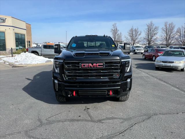 2024 GMC Sierra 2500HD 4WD Crew Cab Standard Bed AT4