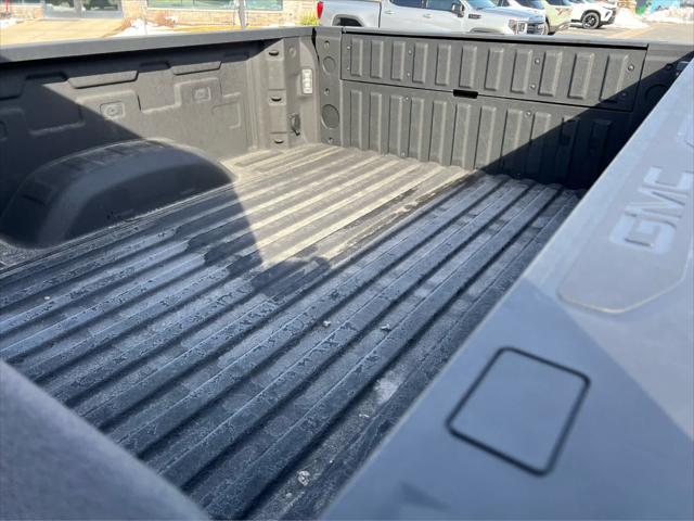 2024 GMC Sierra 2500HD 4WD Crew Cab Standard Bed AT4