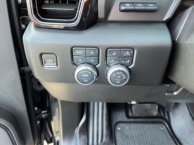 2024 GMC Sierra 2500HD 4WD Crew Cab Standard Bed AT4