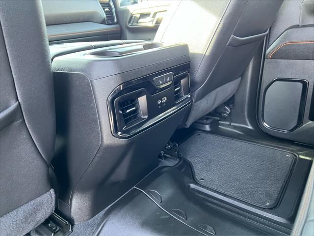 2024 GMC Sierra 2500HD 4WD Crew Cab Standard Bed AT4