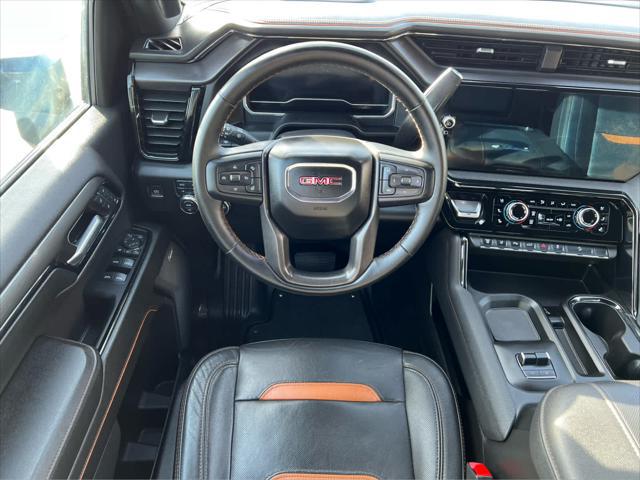 2024 GMC Sierra 2500HD 4WD Crew Cab Standard Bed AT4