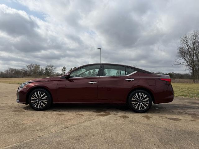 2023 Nissan Altima SV FWD