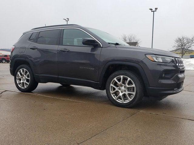 2024 Jeep Compass Latitude Lux FWD