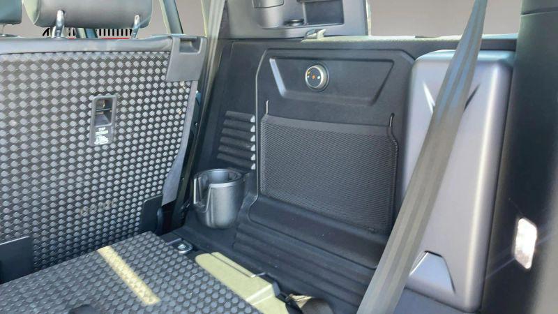 2021 Land Rover Defender 110 SE