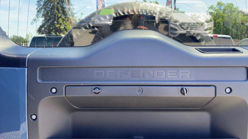 2021 Land Rover Defender 110 SE
