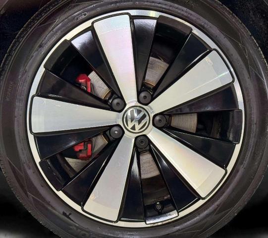 2012 Volkswagen Beetle 2.0T Turbo