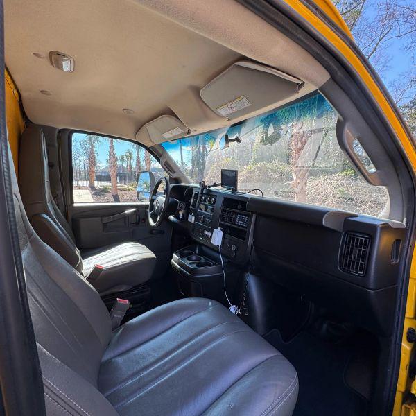 2018 GMC Savana Cutaway Work Van