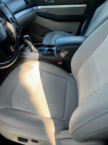 2019 Ford Explorer Base