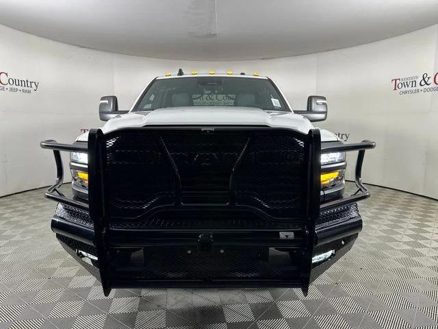 2026 RAM 3500 Chassis RAM 3500 TRADESMAN CREW CAB CHASSIS 4X4 60 CA