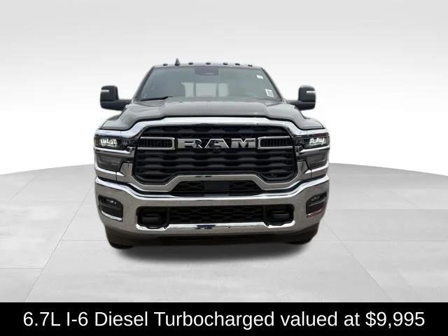 2026 RAM 3500 Chassis RAM 3500 TRADESMAN CREW CAB CHASSIS 4X4 60 CA