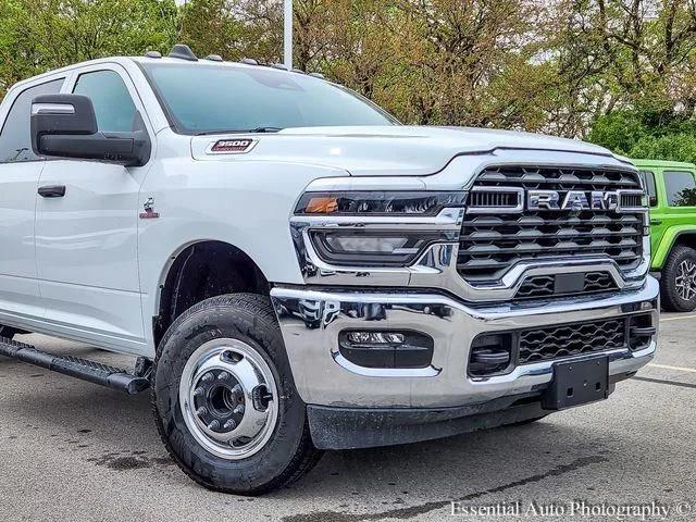 2026 RAM Ram 3500 Chassis Cab RAM 3500 TRADESMAN CREW CAB CHASSIS 4X4 60 CA
