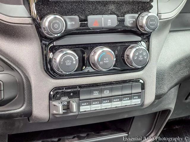 2026 Ram 3500 Chassis Cab Tradesman/Big Horn
