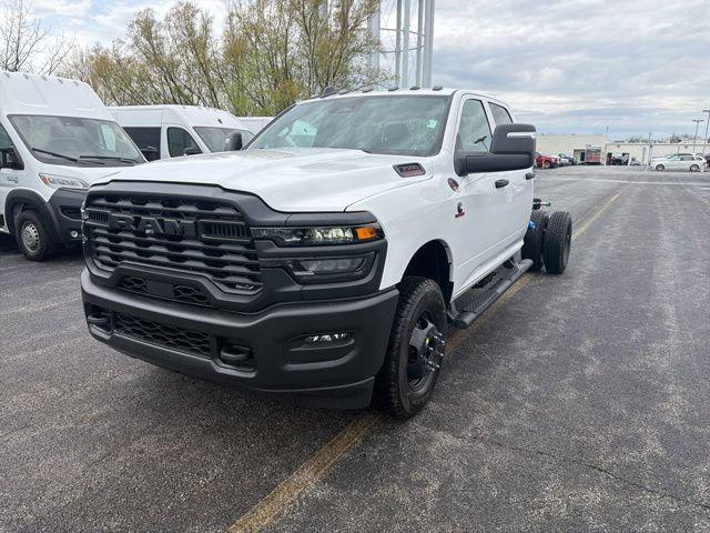 2026 RAM 3500 Chassis RAM 3500 TRADESMAN CREW CAB CHASSIS 4X4 60 CA