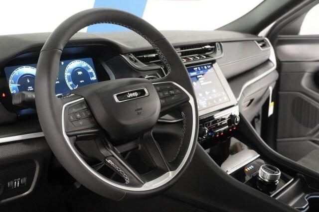2025 Jeep Grand Cherokee L Altitude X 4x2