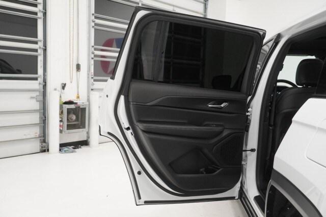 2025 Jeep Grand Cherokee L Altitude X 4x2
