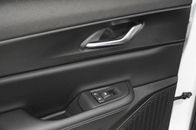 2025 Jeep Grand Cherokee L Altitude X 4x2