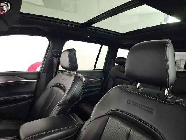 2022 Jeep Grand Cherokee Overland 4x4