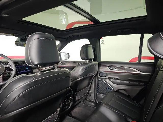 2022 Jeep Grand Cherokee Overland 4x4