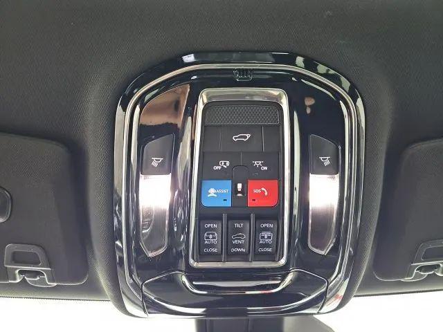 2022 Jeep Grand Cherokee Overland 4x4
