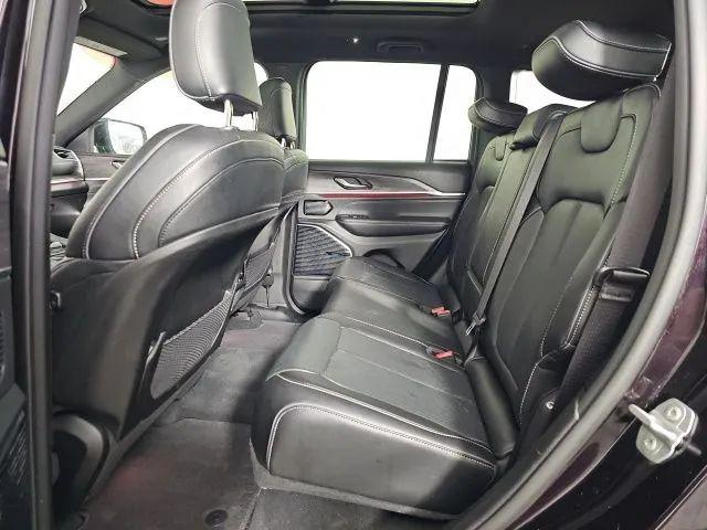 2022 Jeep Grand Cherokee Overland 4x4