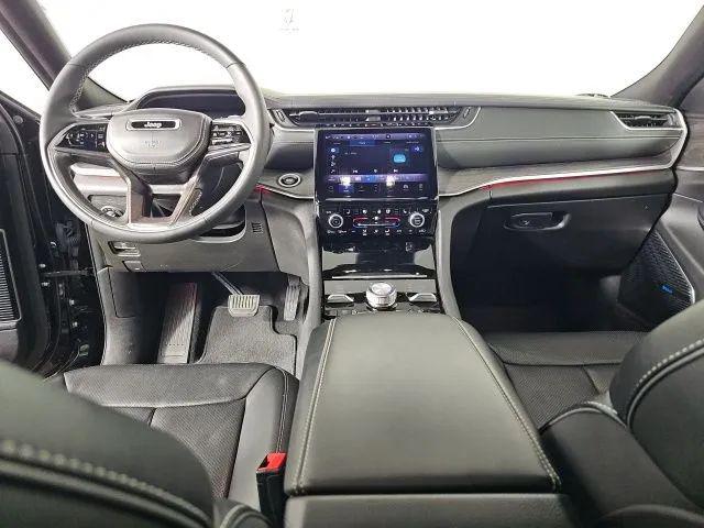 2022 Jeep Grand Cherokee Overland 4x4